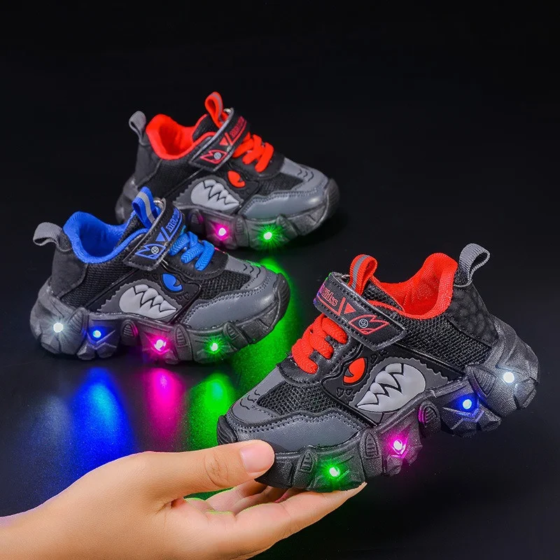 حجم 21-30 جديد الكورية نمط LED أحذية للأطفال الصغار 1-6 سنوات تنفس شبكة تضيء أحذية رياضية متوهجة للمشي