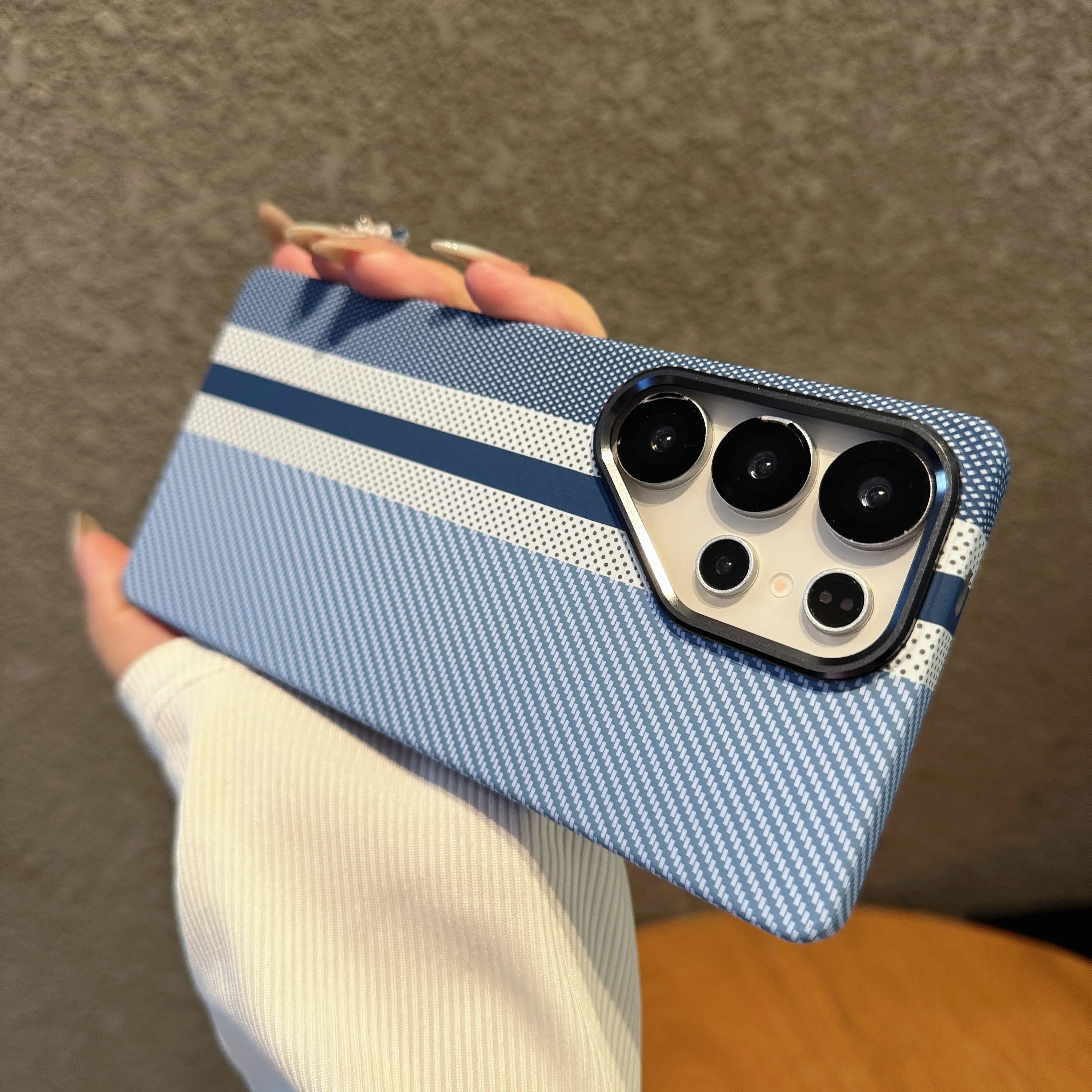 Ultra Thin Carbon Fiber Texture Magnetic Case with Alloy Lens Armor Cover