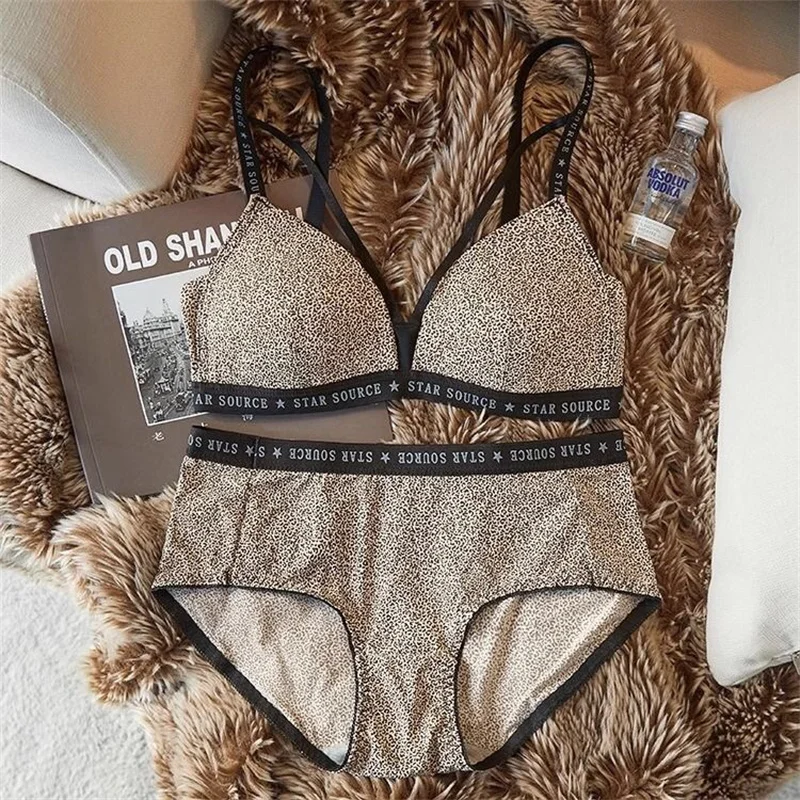 Korean Fashion Sexy Leopard Print Bra and Panties Set for Women Push Up Seamless Bra Two Piece Lingerie Sets Bralette Mujer