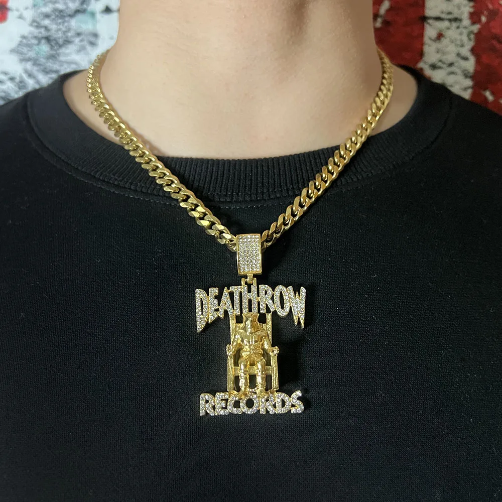 NLEChoppa shares how he was gifted a #DeathRow Records chain! 👀🙌🏽💯 ‪•‬  ‪#RollingLoud ‬ ‪•‬ ‪[WATCH] https://www.power106.com/?p=79886‬ | By Power  106 Los AngelesFacebook