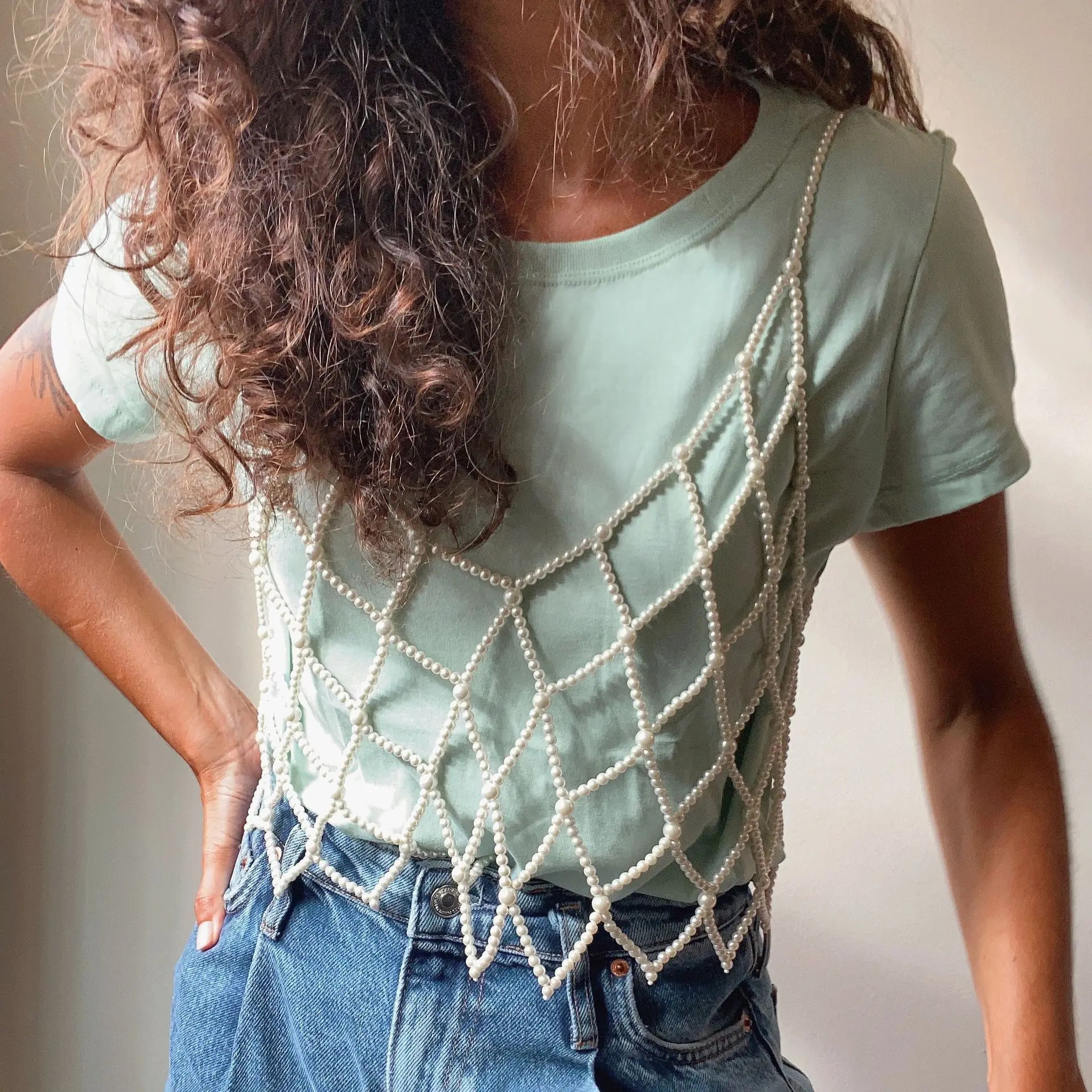 

Weaving Pearl Camis Short Tops Shirt Decoration Women Spring Summer Hollow Out Pearl Bra Chain Fashion Pearl Tops Body Jewelry