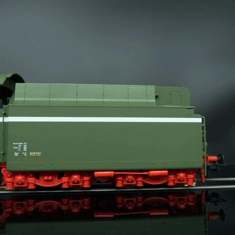 ROCO HO 1/87 蒸気機関車モデル 7110006 BR18 201 グリーン