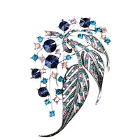 High-end Exquisite Colorful Hollow Leaf Brooch Coat Cardigan Suit Pin Brooch Female Elegant Atmosphere Clothing Accessories 5