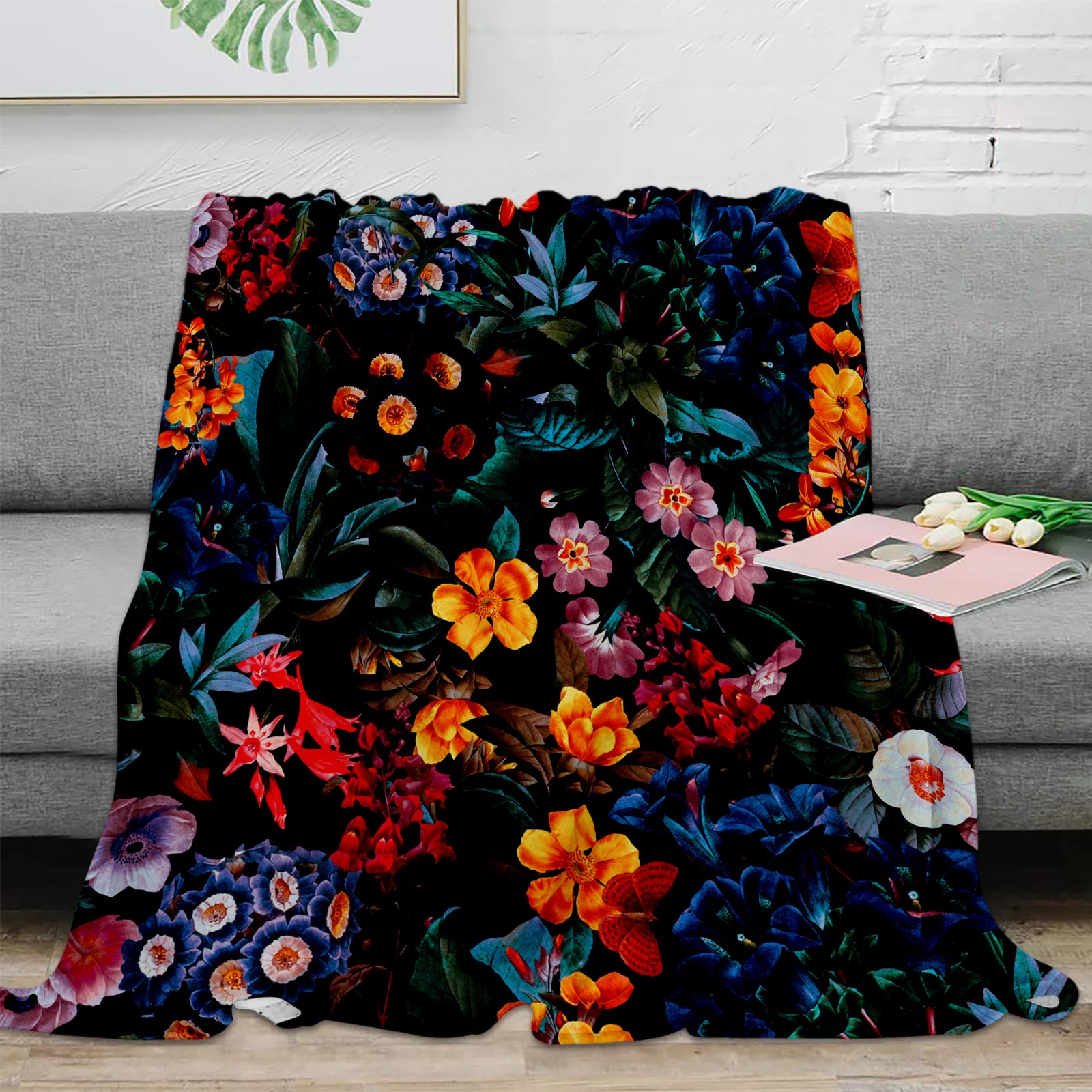 

Valentine's Day Gift for Girl Women King Queen Full Size Colourful Flowers Flannel Throw Blanket Red Rose Romantic Theme