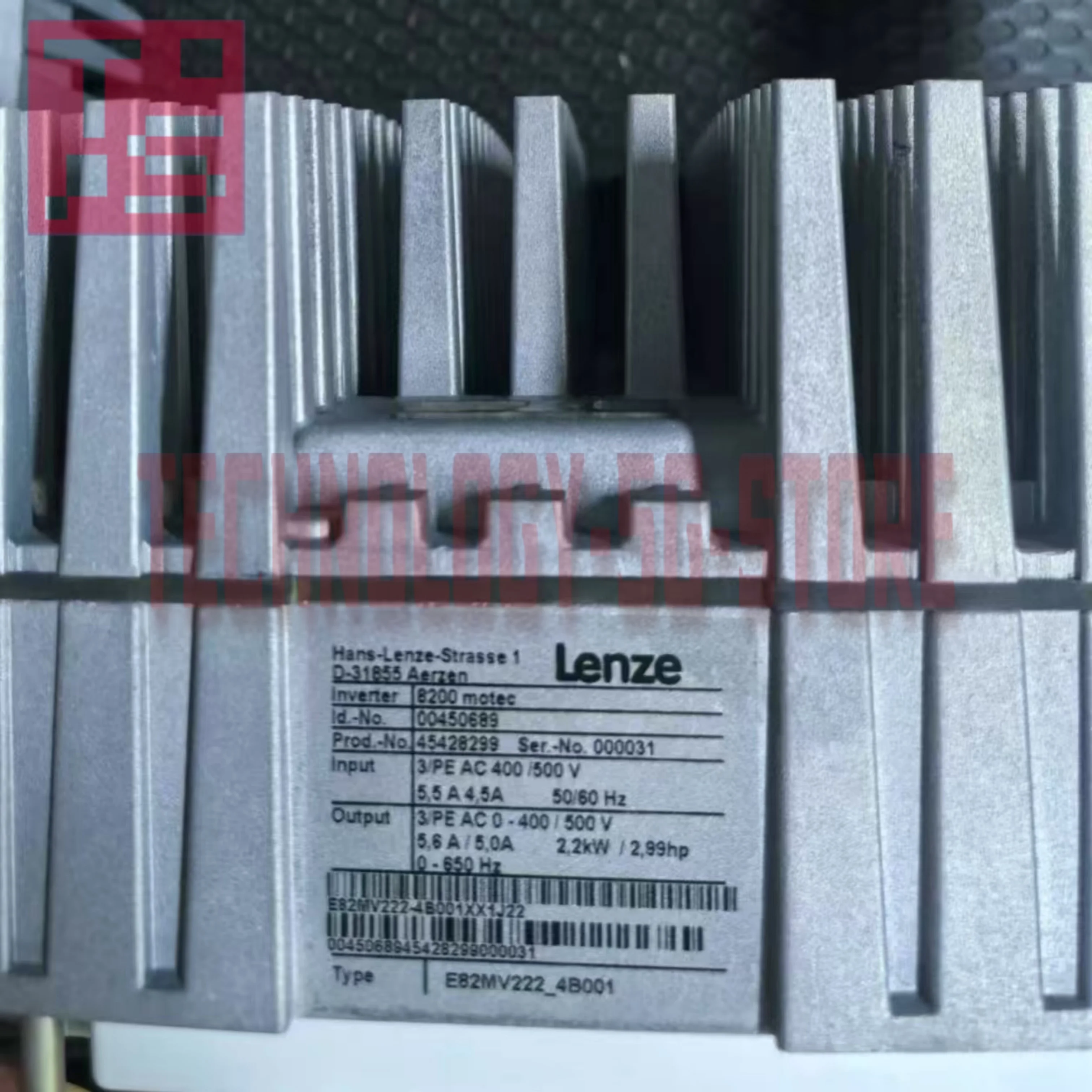 박스 내 새로운 주파수 변환기 E82MV222-4B001 E82MV222-4B151