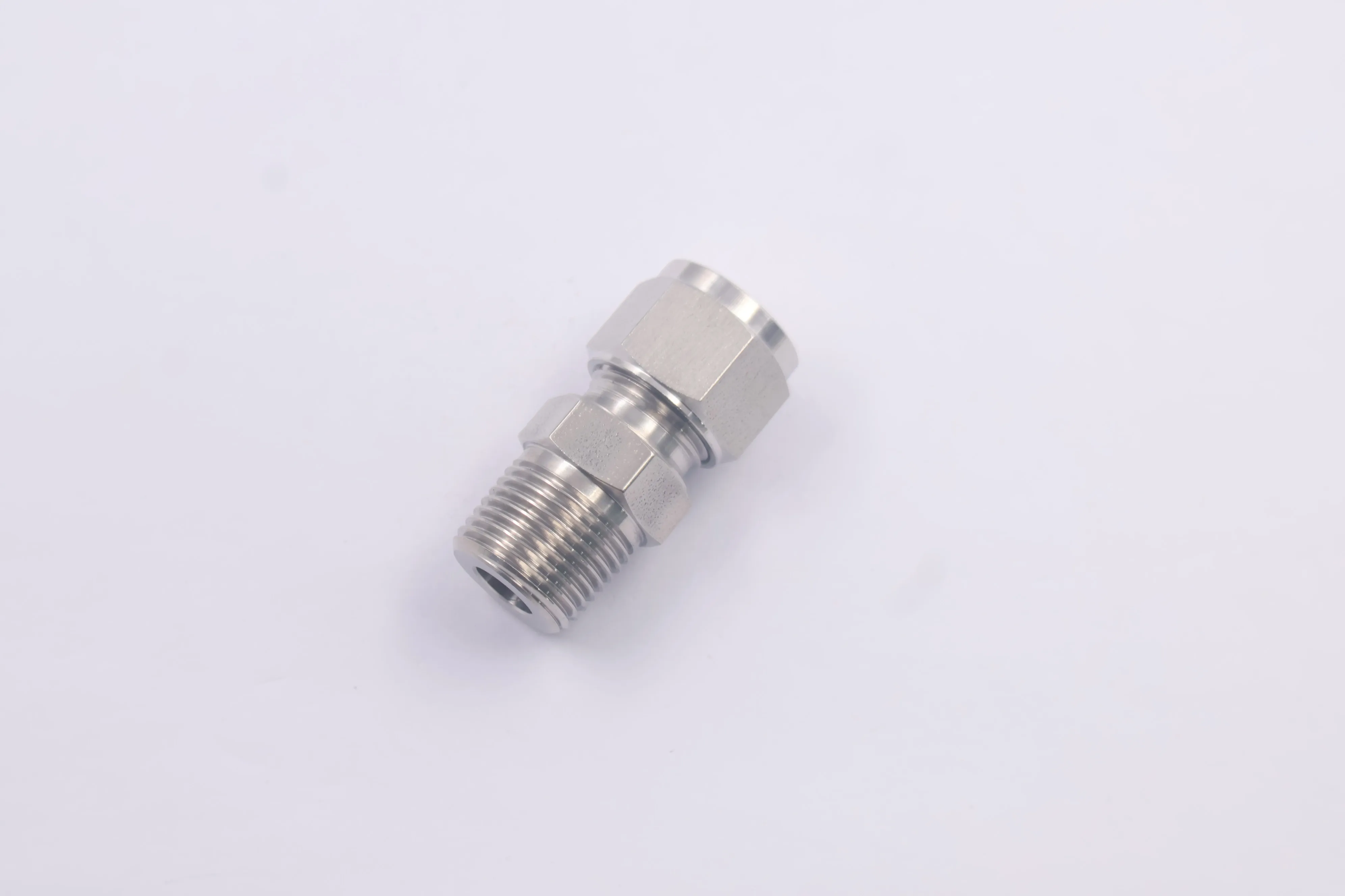 SS-10M0-1-8, Tube Fitting, Male Connector, 10 mm Tube OD x 1/2 in. Male NPT, Can Combination with Swagelok