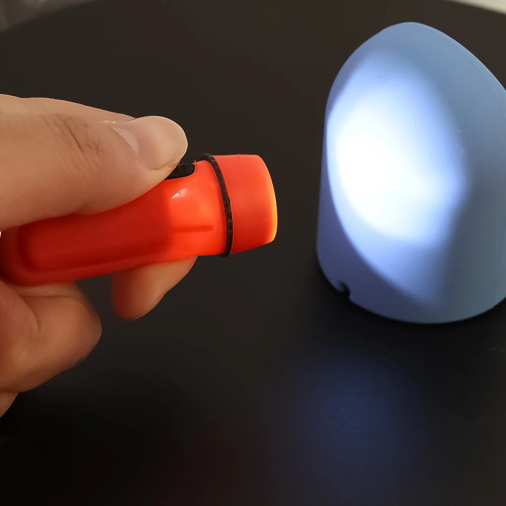 Muellery Poop Design Keychain Flashlight Sound Kids Novelty Gift Student  Prizes TPEL47274