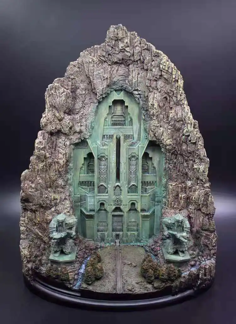 

26cm Erebor Lonely Mountain door resin figure Dwarves warrior statue toy Collection model Desktop Decoration