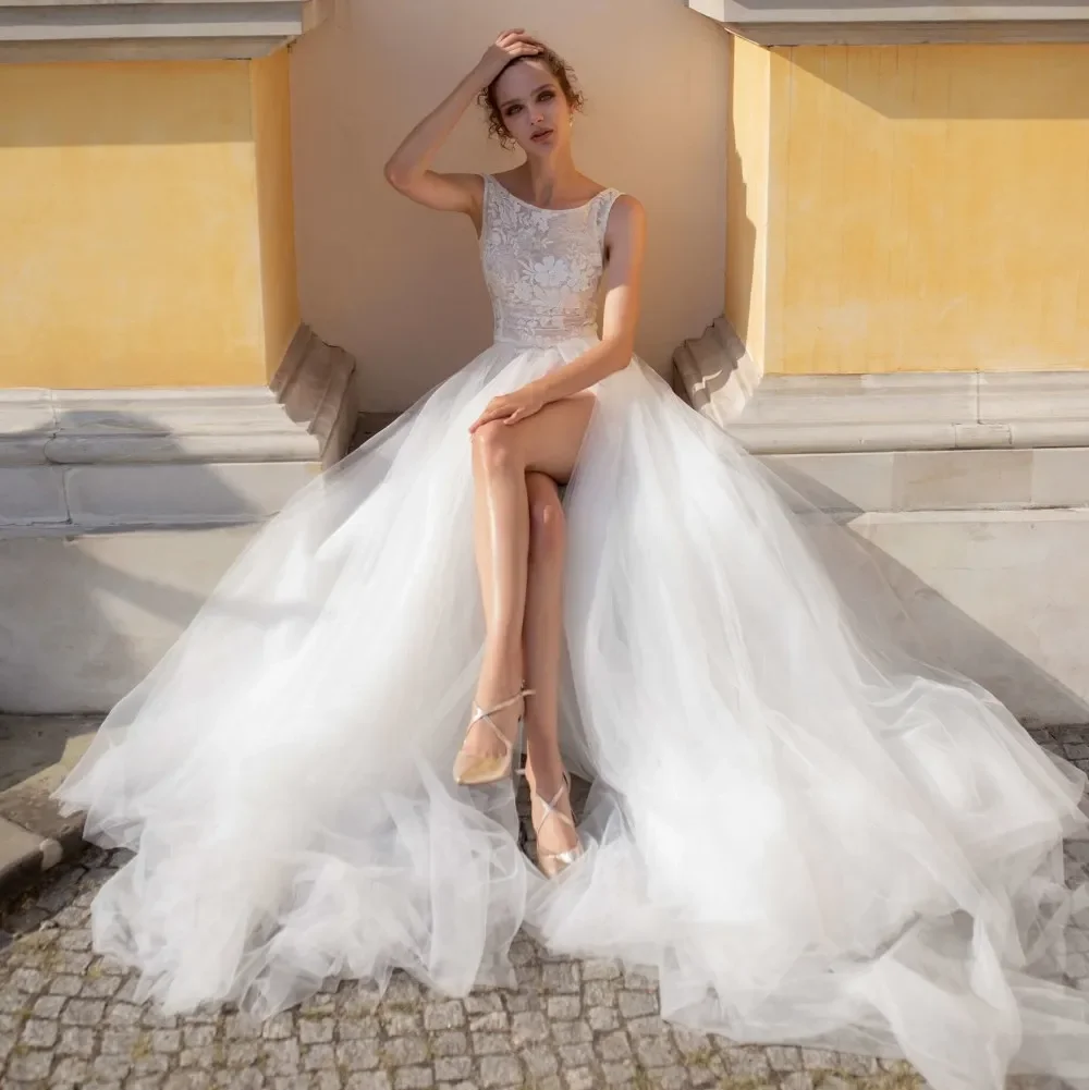 

Fashion Princess Backless Wedding dress Round neck A-line Decal sexy side split Beach Bridal dress Tulle sweep train robe