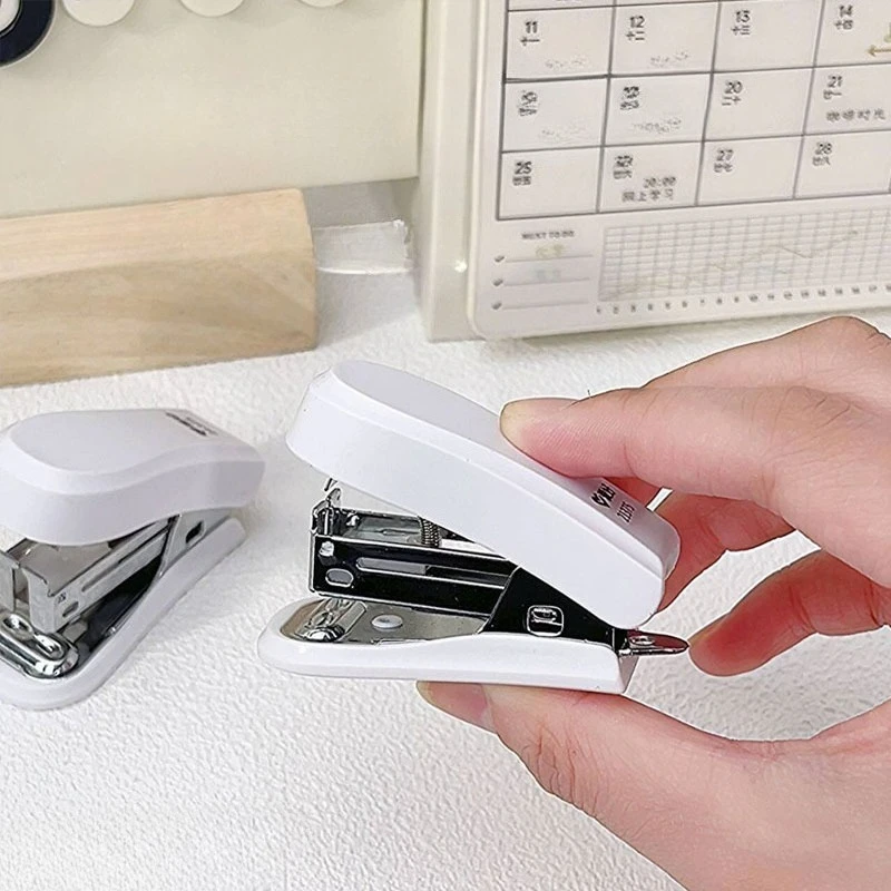 미니 스테이플러 수동 스테이플러 2000개 스테이플 표준 수동 스테이플러 학생용 사무직원 학생 학교 용품 스테이플러