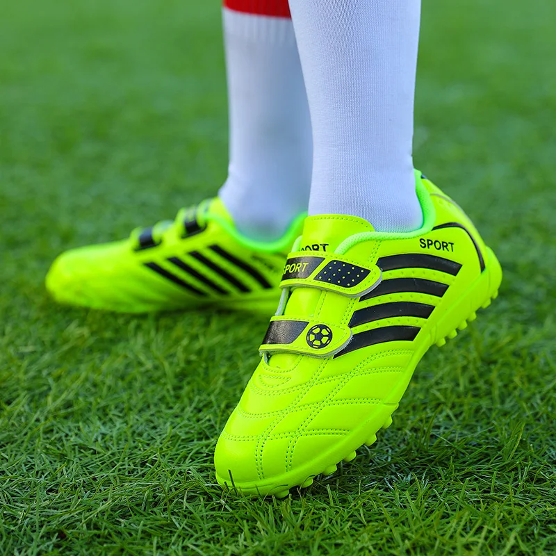 Hot Sale Children Soccer Shoes Cheap Football Cleats Training Football Boots Kids Boy Futsal Turf Sneakers zapatos de f&uacute;tbol