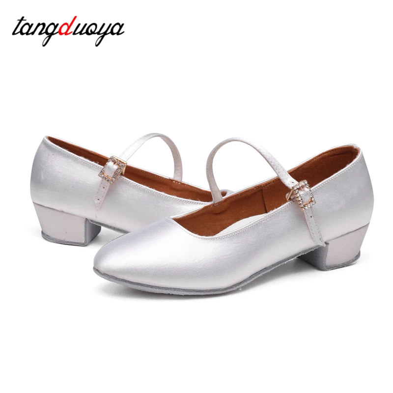 Salsa dancing shoes woman low heels 3cm Silk soft sole Girl modern dance shoes women practice closed toe children Dancing shoes 5