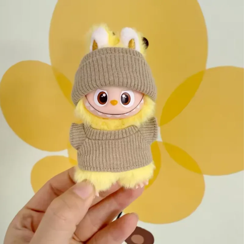 Set Vestiti Per Peluche 17 Cm – 5 Pezzi: Cappello, Top, Tuta, Impermeabile E Scarpe