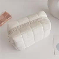 Sac de sport en fourrure solide pour femmes, grand sac à main avec fermeture éclair, organisateur de maquillage, trousse de papeterie, sac de rangement de toilette de maquillage de voyage 6