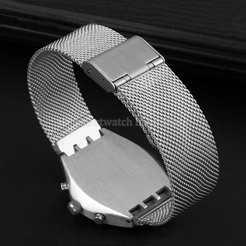 Elegant Stainless Steel Milanese Mesh Strap in Black & Silver