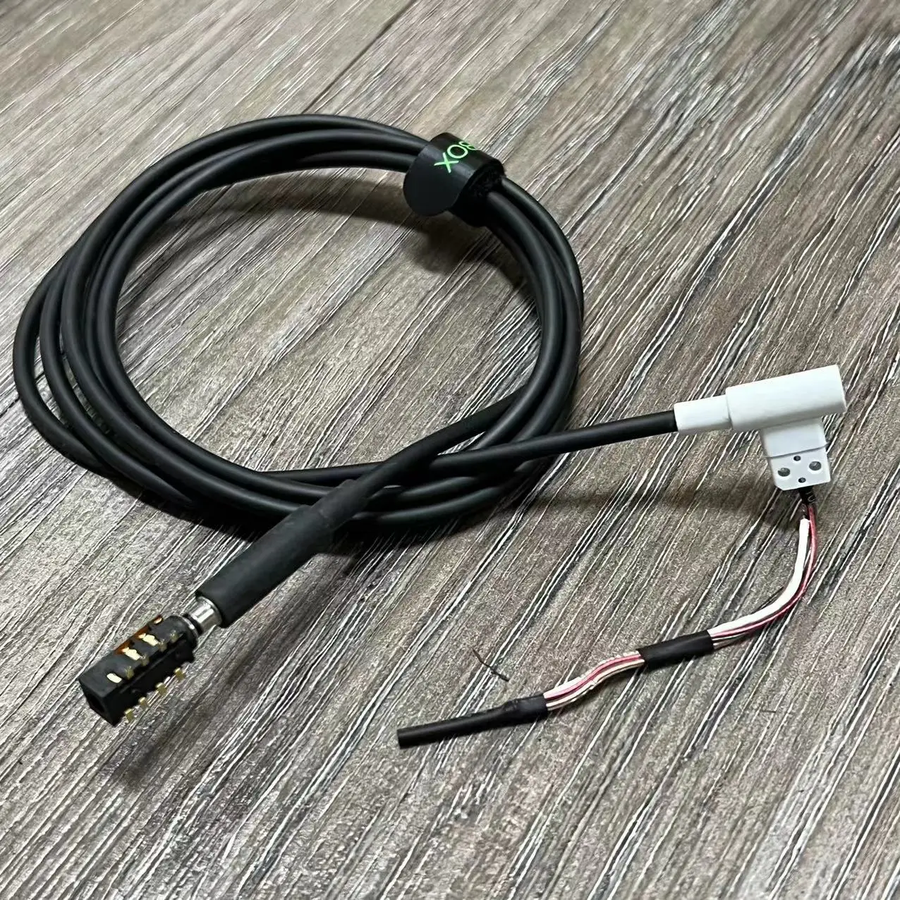 Microsoft XBOX headphones audio cable aux connector