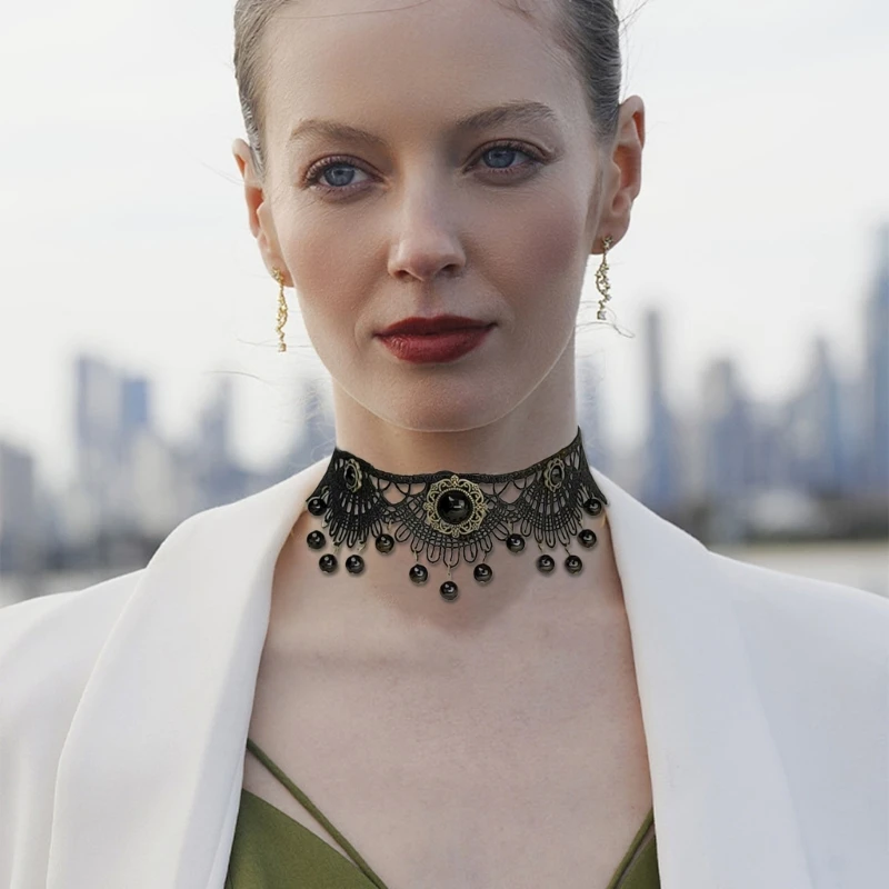 Рисунок 3 - Новый стиль, кружевное колье с
