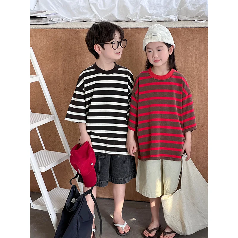 

Girl Shirt Top 2024 Summer New Korean Style Children Striped Short-sleeved Fashion Boys Do Old Hole Round Neck T-shirt Baby Top