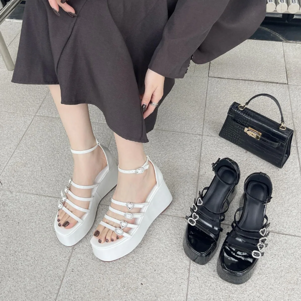 

Сандалии женские на высоком каблуке, с пряжкой и плоской подошвой