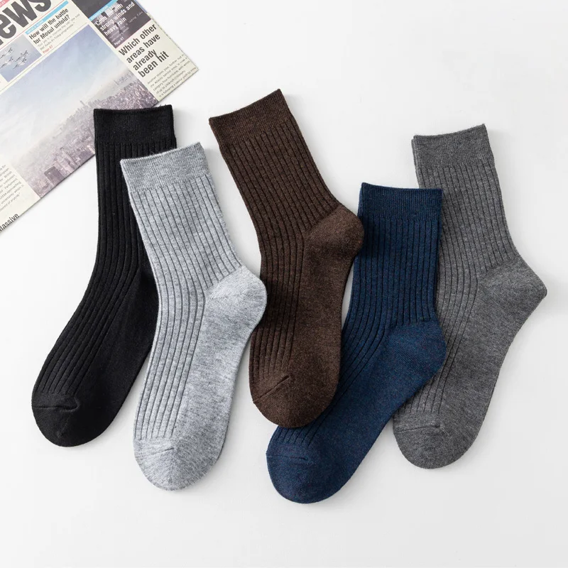 

Men's Wool Socks Are Very Soft Breathable Versatile for Casual Solid Color Socks have Multiple Colors to Choose from for Warmth