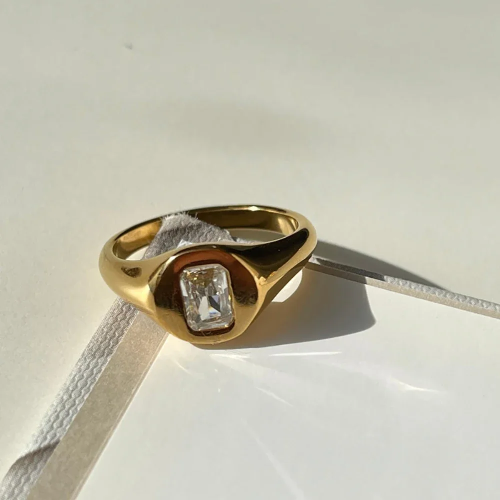 Sparkle Square Crystal Round Circle Engagement Wedding Ring for Women Indie 18K Gold Plated CZ Zircon Rings Jewellery Anillos