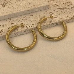 Elegant Gold Large Hoop Earrings - Classic Stainless Steel Statement Jewelry (S - 30mm)