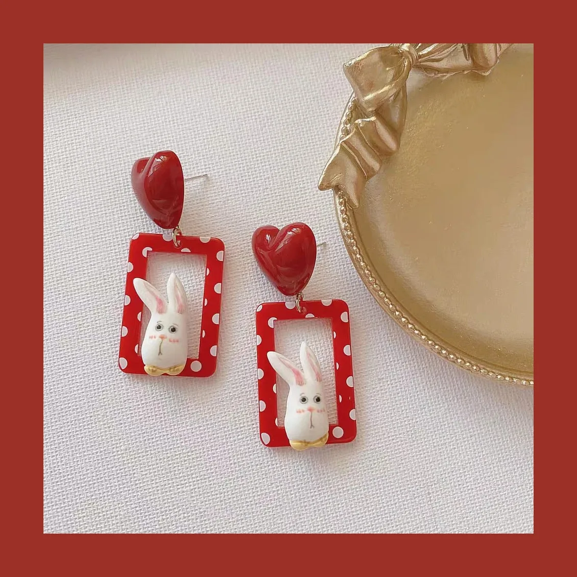 

Red Cute Little Rabbit Polka Dot Earrings Ear Clip