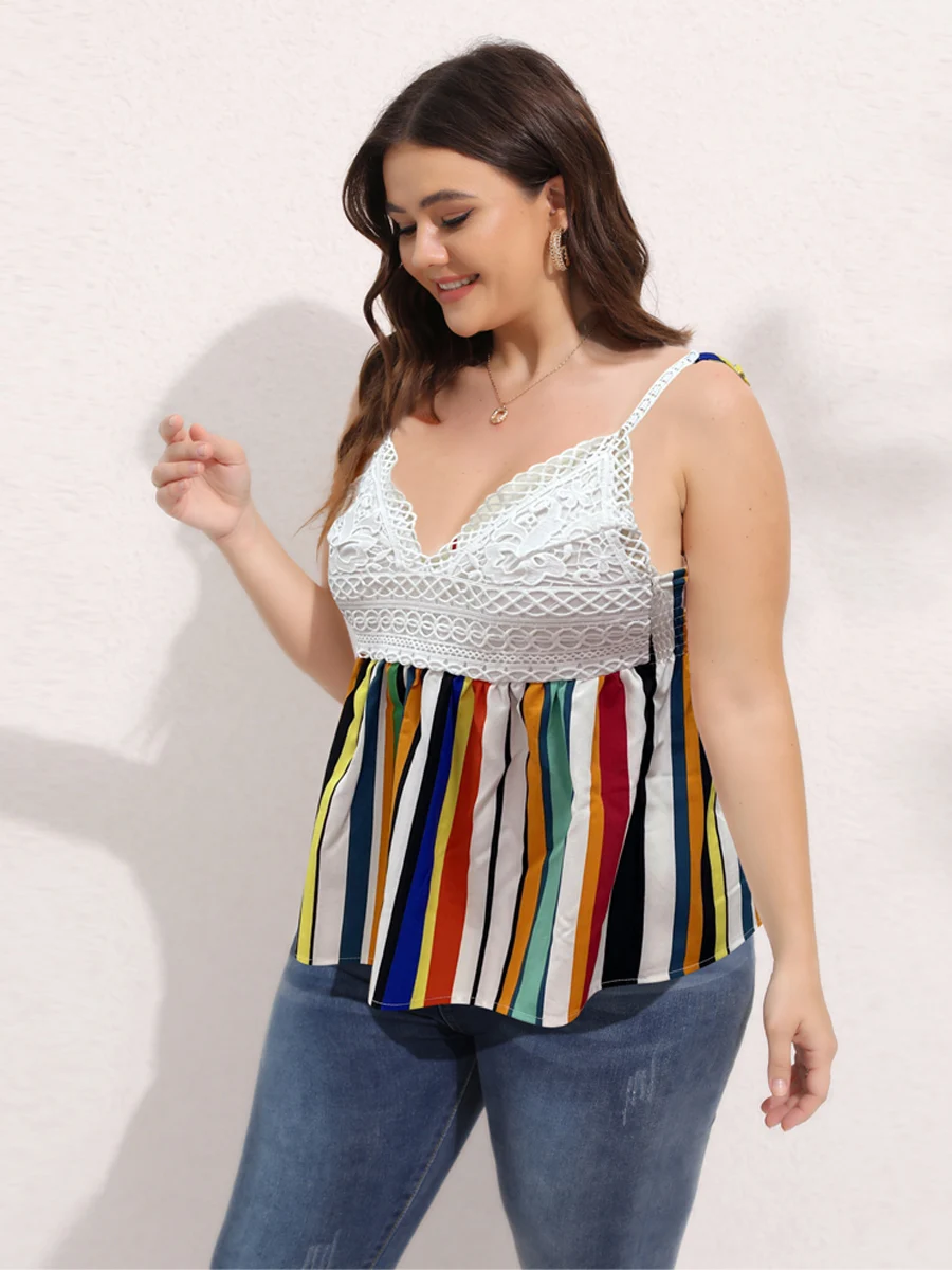 Рисунок 4 - Женский топ на бретельках Finjani с полосатым подолом