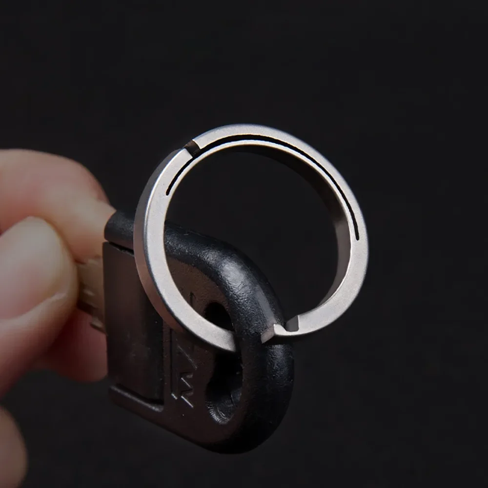 Titanium Alloy Quick Release Belt Keychain