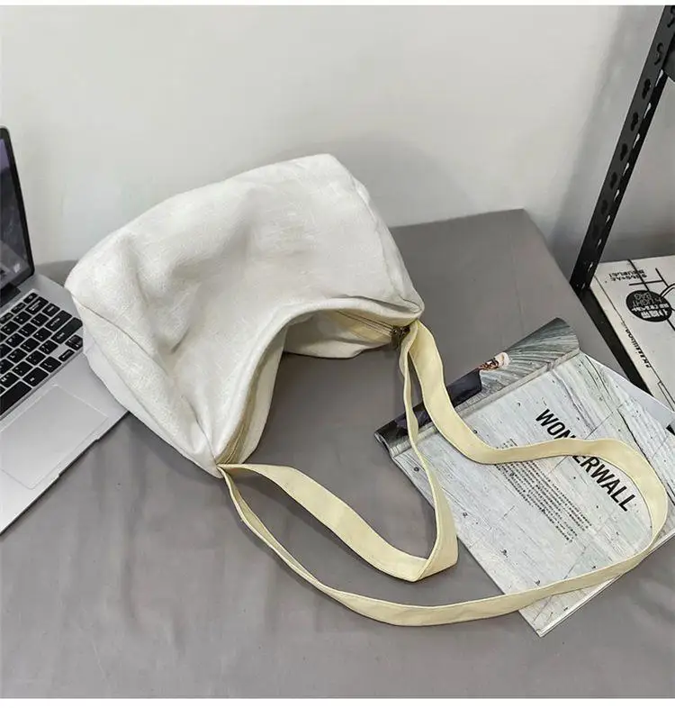 

Сумка на плечо для студентов, парусиновая Японская уличная версия, квадратная женская сумка через плечо, портативная Осенняя бежевая дорожная сумка для путешествий