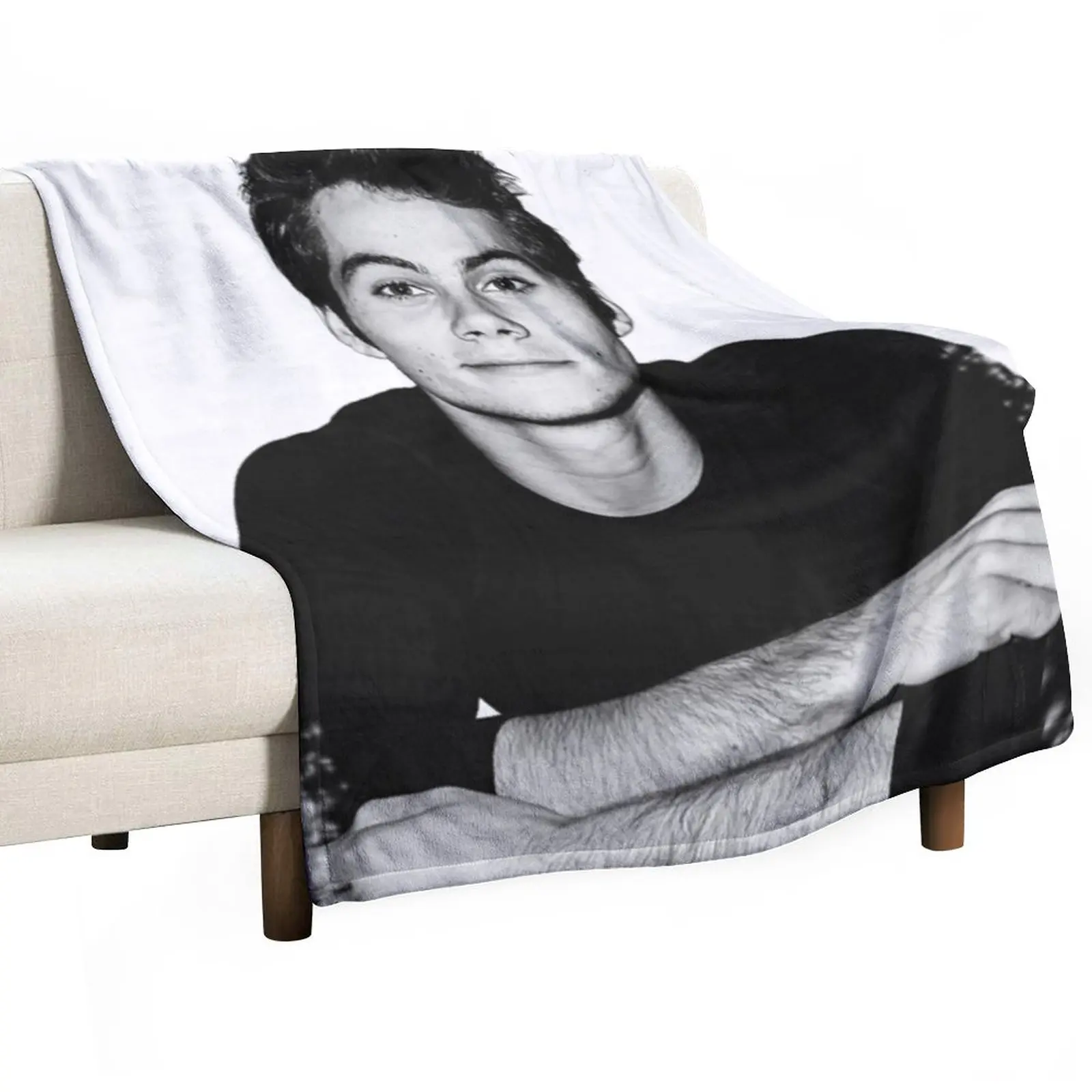 

Dylan O'Brien Throw Blanket Fashion Sofa Blankets Custom Blanket