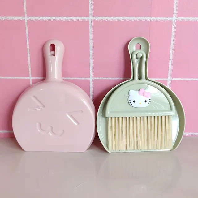 산리오 청소 브러시 헬로 키티 미니 작은 빗자루 쓰레기통 세트로 탁상을 깨끗하고 귀엽게 유지하세요.