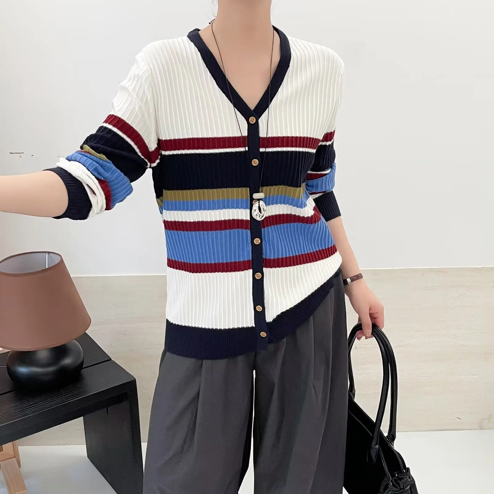 Fashion Plus Size Women's Cardigan Sweater Autumn New Style Elegant And Casual V-neck Two Color Striped Knitted Jumpers 2560