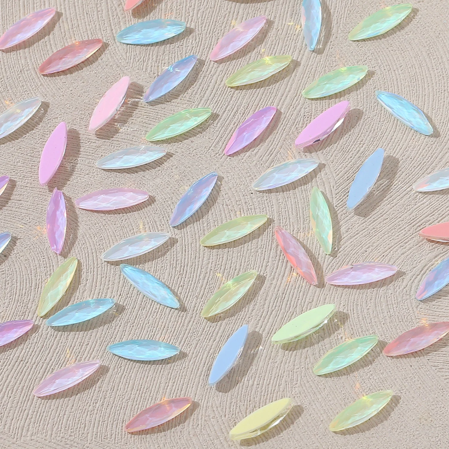 3x11mm Mokka Pferd Auge Form Großhandel flachen Boden Nail Art Strass selbst klebende glänzende Glas Kristall 3D Nagel dekoration