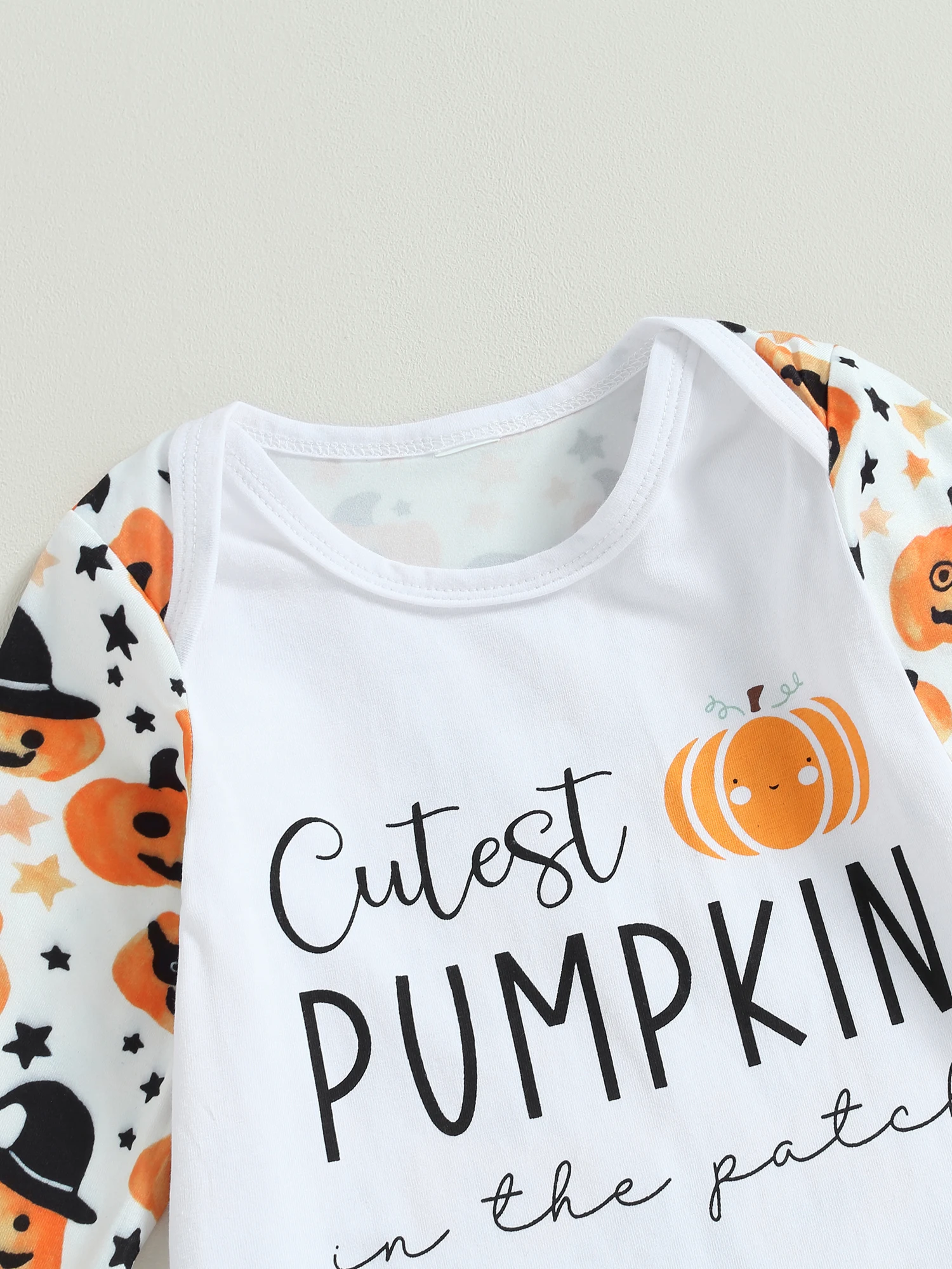 

Cute Halloween Costume for Baby Boys Adorable Pumpkin Print Romper with Long Sleeves for Newborns Infants and Toddlers