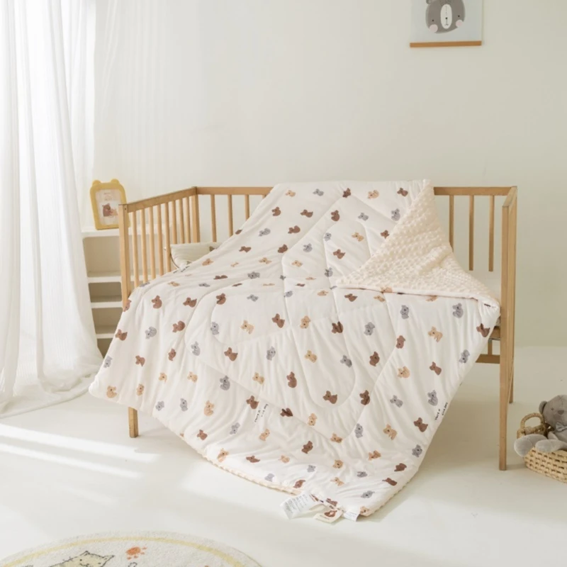 N80CLovelyBabyQuiltsVersatileBabyWinterBlanketwithDotted