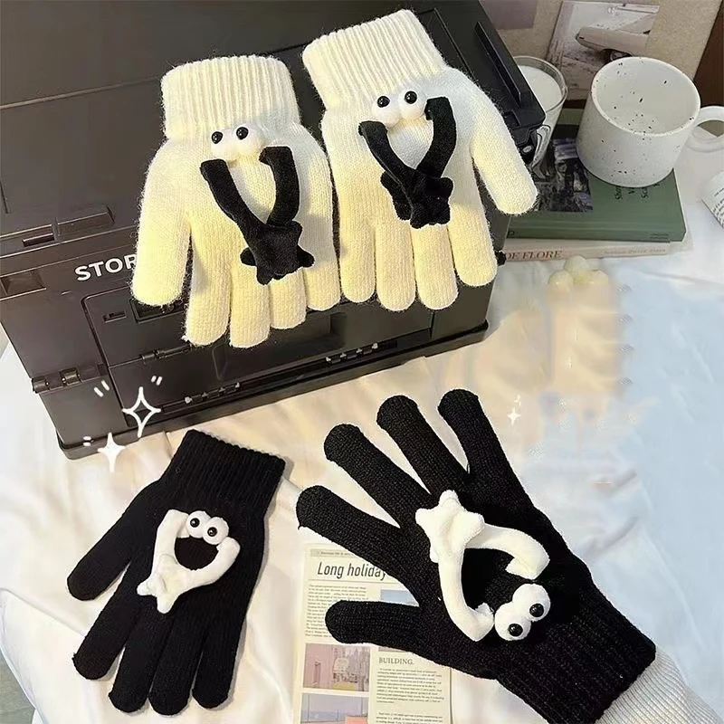 

1 Pair Linking Couple Gloves Magnetic Suction Knitted Holding Hands Gloves Elastic Funny Big Eyes Full Fingers Winter Gloves