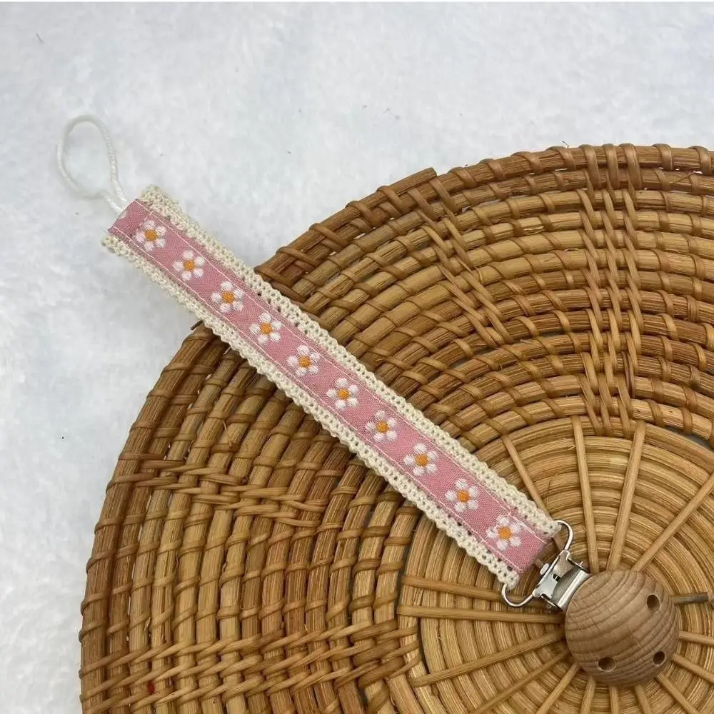 Heart Daisy Printed Flower Print Dummy Nipple Holder Lace Floral Anti-drop Wooden Baby Pacifier Chain PP Colorful