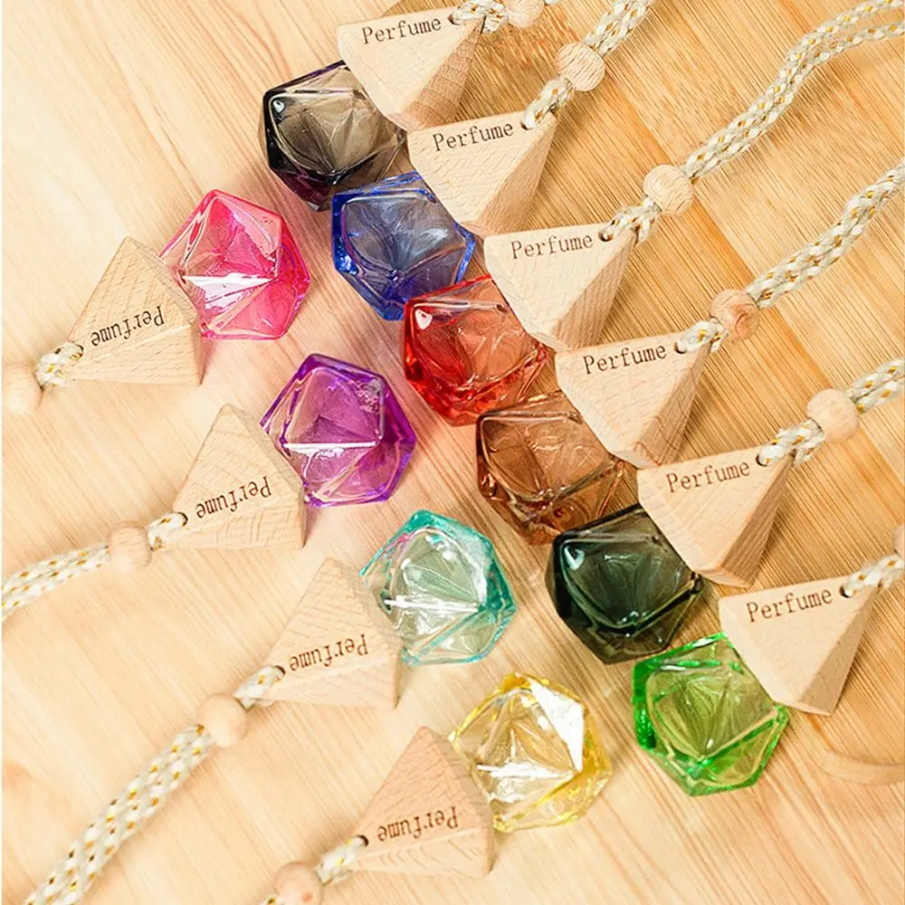 Рисунок 6 - Подвесной автомобильный мини-флакон для духов