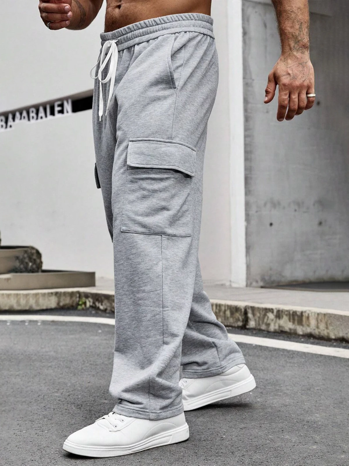 Description Picture 4 of itemSpring Men's Multi-Pocket Pants Outdoor Cargo Jogger Pant Work Hiking Tactical Loose Straight Trousers Sweatpants Male Clothing