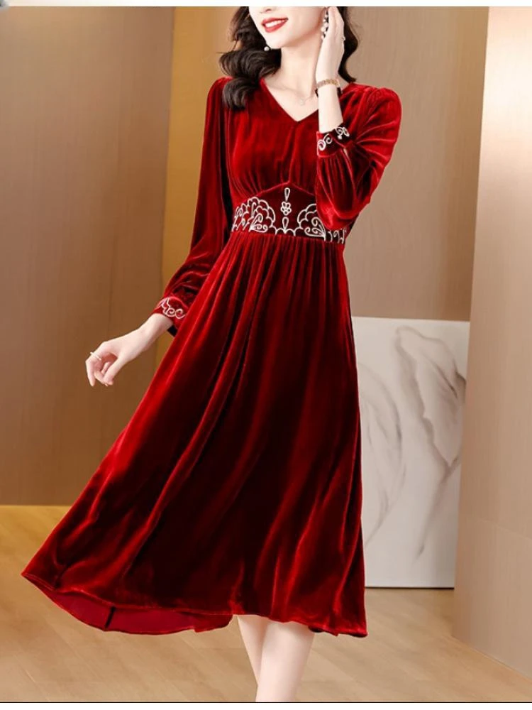 

Christmas Red Elegant Party Long Dresses New Design Women New Year Night Fashion French Solid Velvet Dress Z18