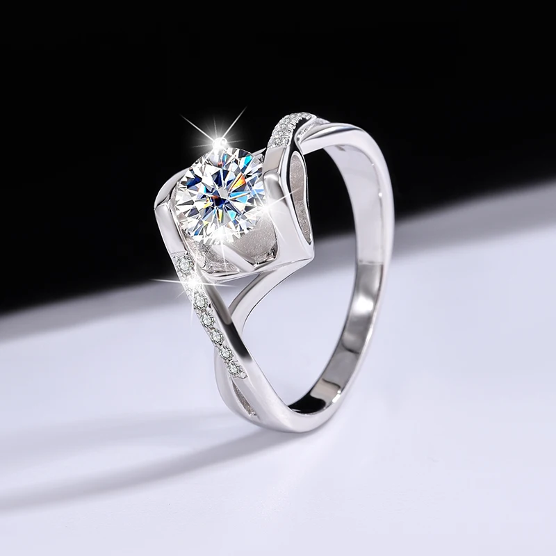 

High quality S925 sterling silver Mosang Diamond Ring, Twisted Arm Micro set, 1 carat diamond Angel Kiss proposal Ring