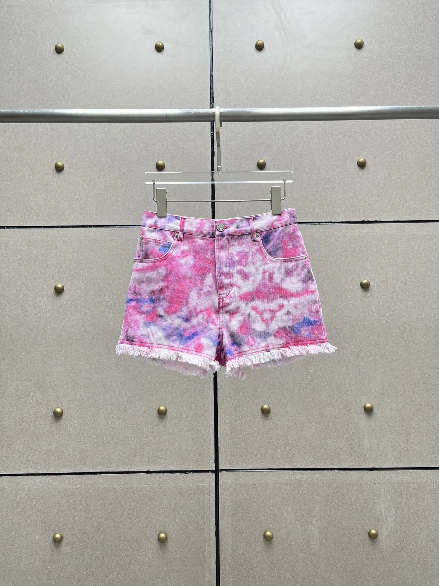 

Denim Raw Edge Shorts Casual Fashion 2024 Summer New 1111