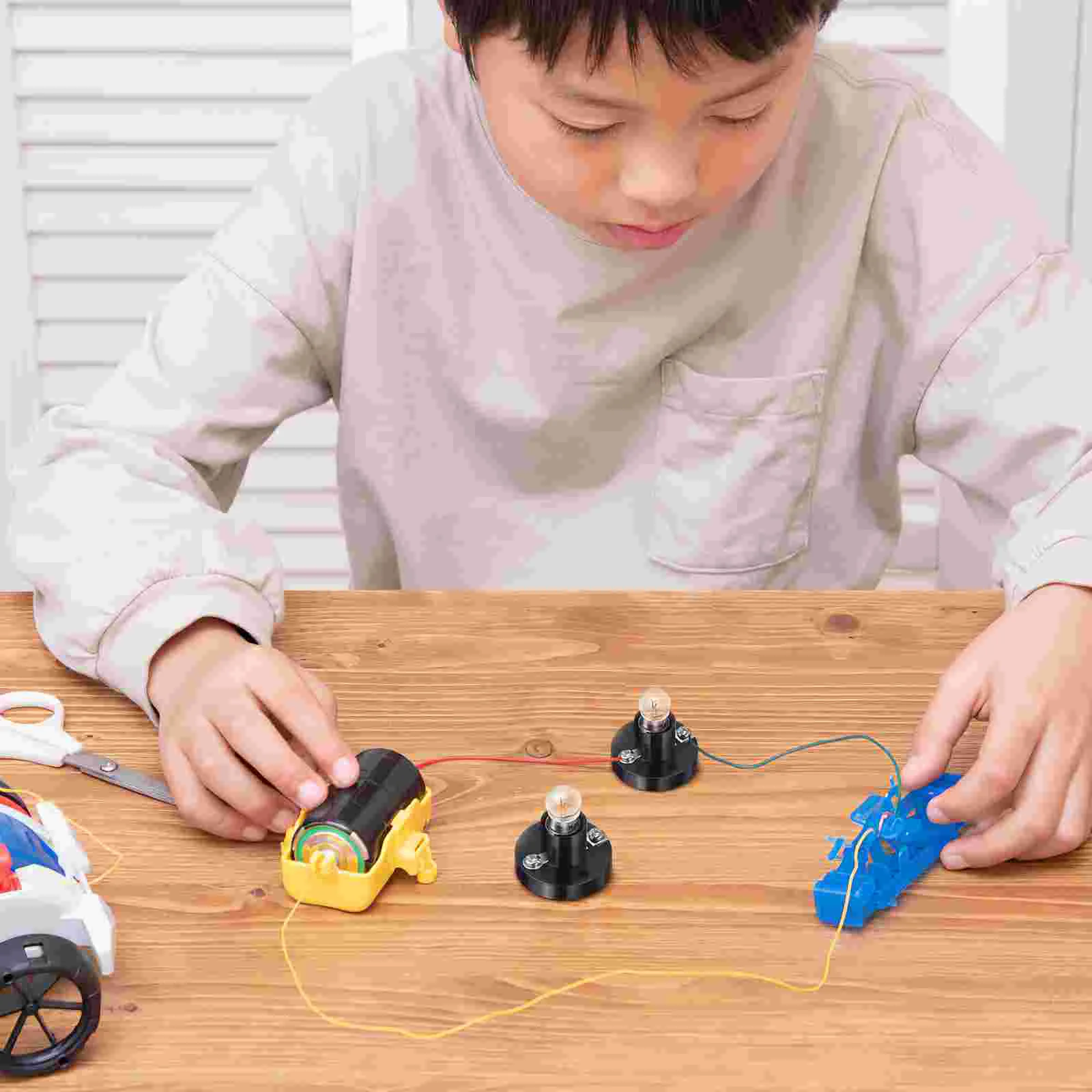 1 Set Lighting Supplies E10 Bulb Holders with Small Bulbs Safe Electricity Teaching Aids for Student Experiment