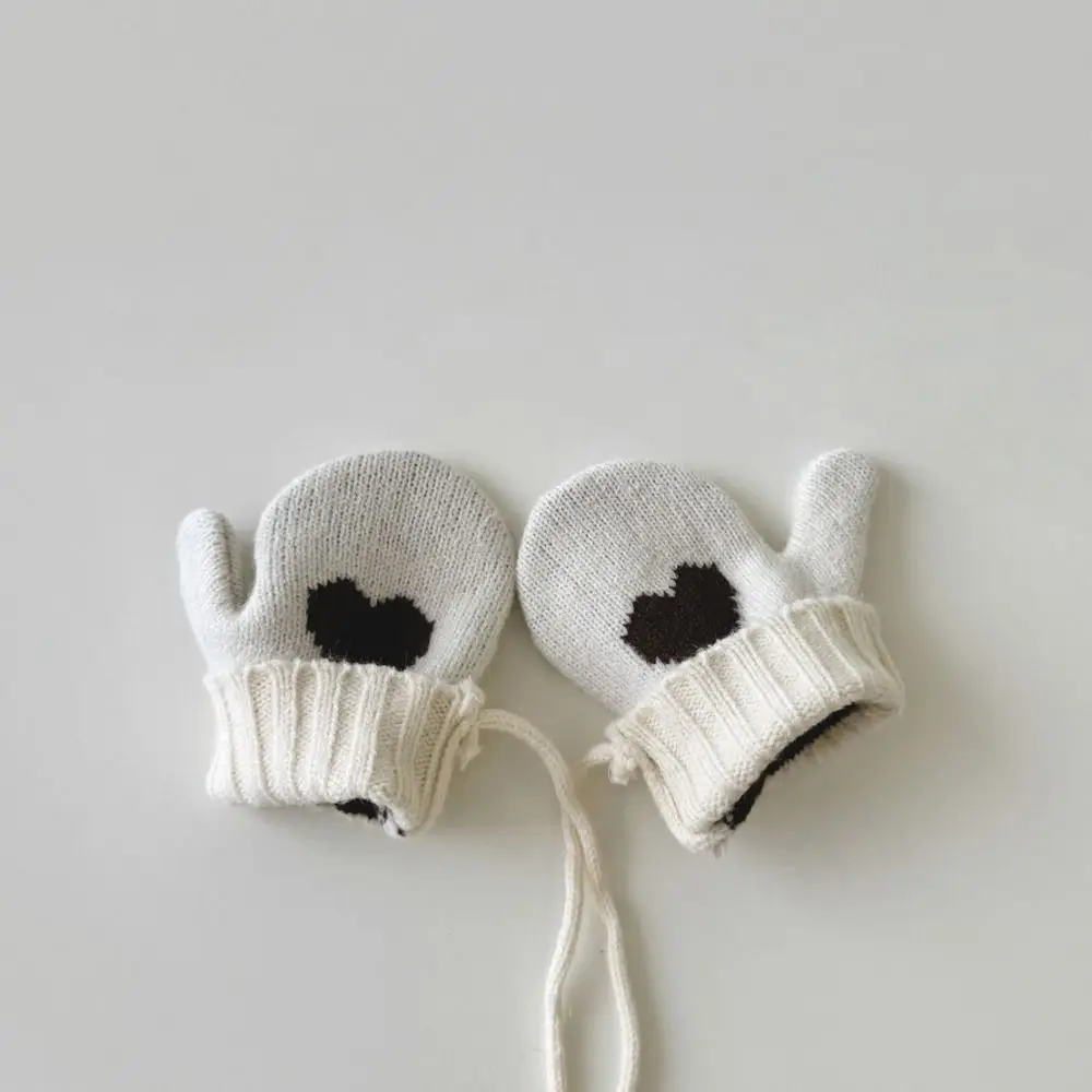 Fashion Autumn Winter Knit Gloves Coldproof Love Heart Children Mittens Warm with Straps Hanging Neck Gloves for Children