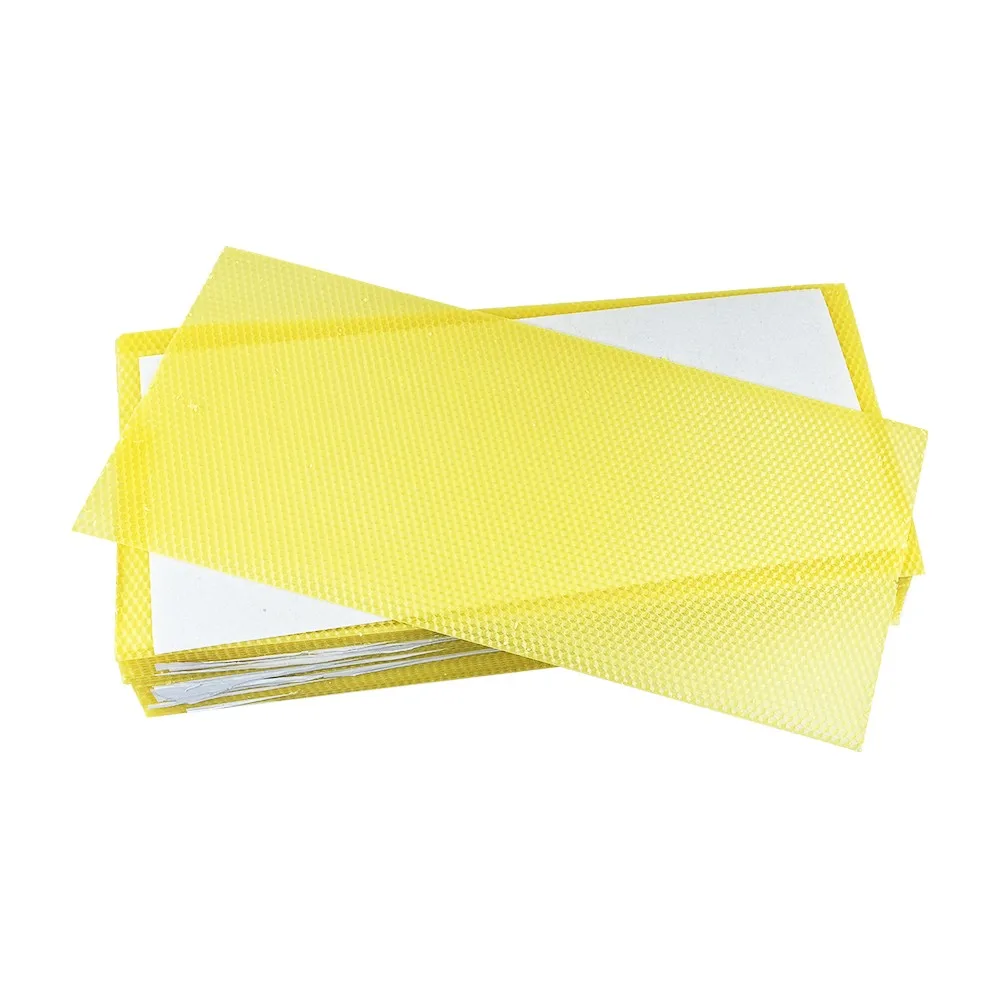 Beekeeping Tools Bee Breeding Box 30 Pcs Beeswax hive honeycomb Beekeeping tools Beehive Help bees to make nests Made of high quality beeswax Farm beekeeper