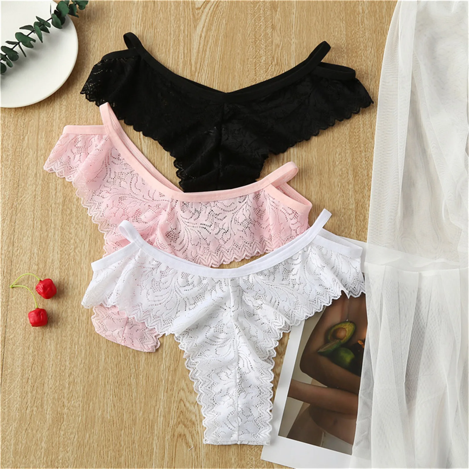 

Women's Sexy Underwear Sleepwear Panties Costume Solid Color Low Waist Comfortable Underpants With Lace Decor Hollowed Out Brief