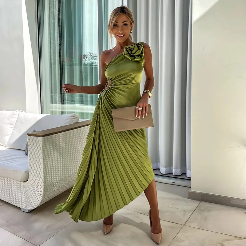 

Women's 2024 summer new temperament solid color diagonal collar pleated three-dimensional flower irregular dress