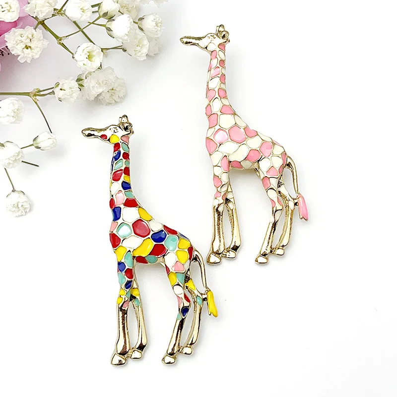 Cute Enamel Giraffe Metal Animal Brooches Women Fashion Jewelry Gold Color Gift For Kids Exquisite Pin