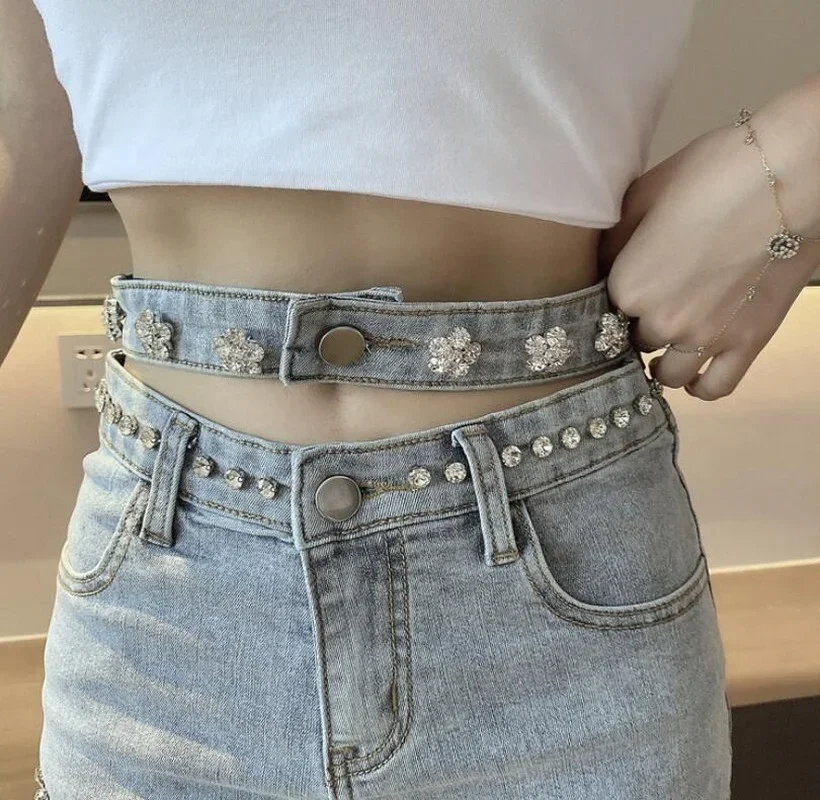 Women 90s New High Waist Denim Shorts 2024 Summer Fashion Female Casual Gothic Rivet Beading Jeans Short Y2k Short Mujer Indie